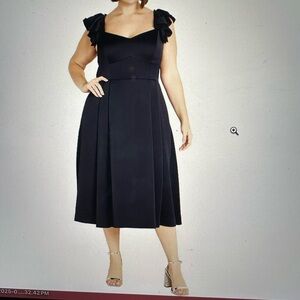 City Chic Roselyn Dress in Navy